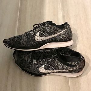 Nike Oreo Flyknit Racer
